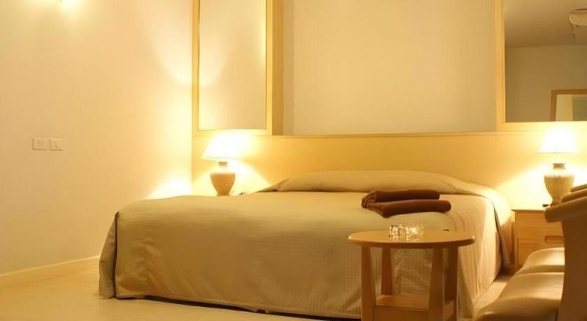 פאטאיה Diamond City Place Hotel מראה חיצוני תמונה