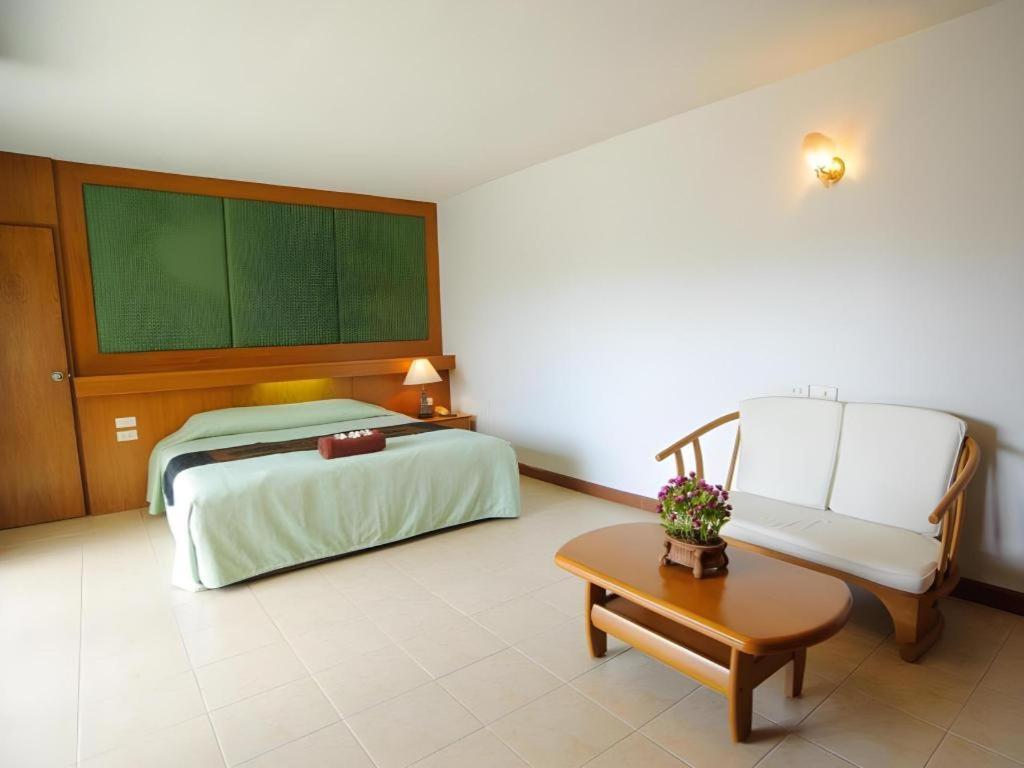 פאטאיה Diamond City Place Hotel מראה חיצוני תמונה
